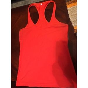 Lululemon tank